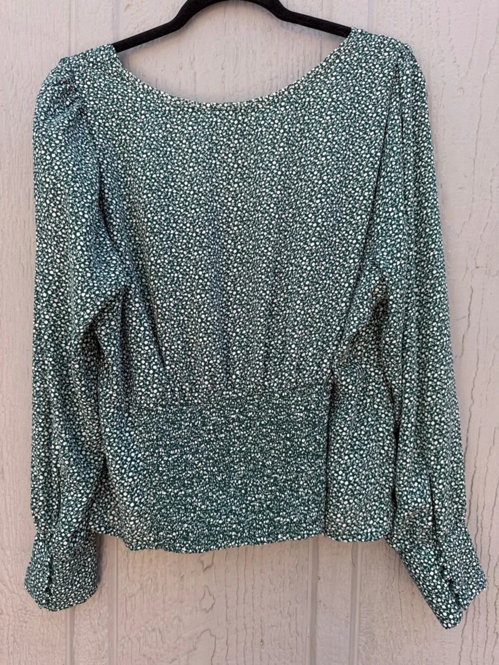 Abercrombie and Fitch Green Floral Long-Sleeve Cowl Neck Top Size: XL